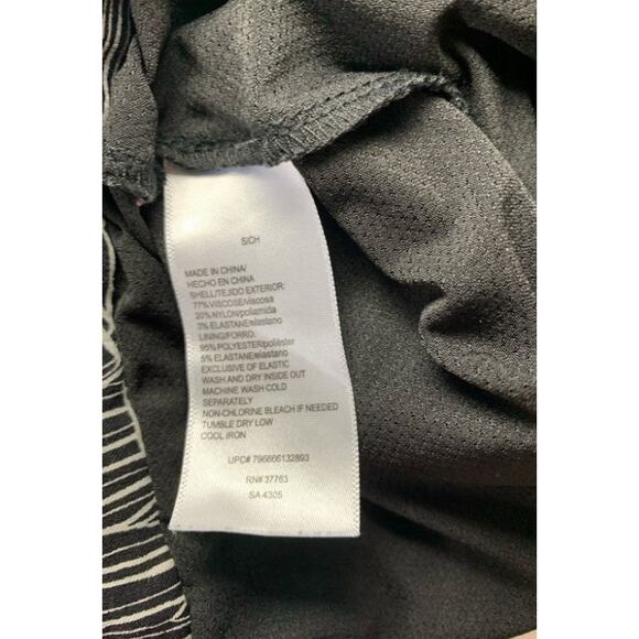 Rafaela Comfort skort black and white botanical print small - Picture 3 of 7